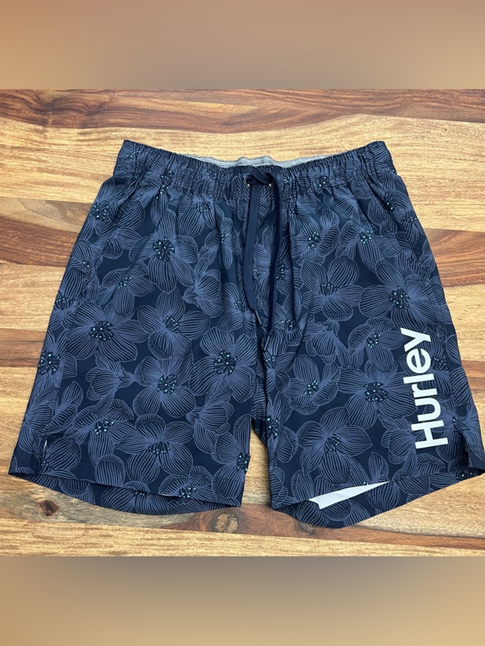 Hurley Navy Floral Men’s Swim Trunks - Medium